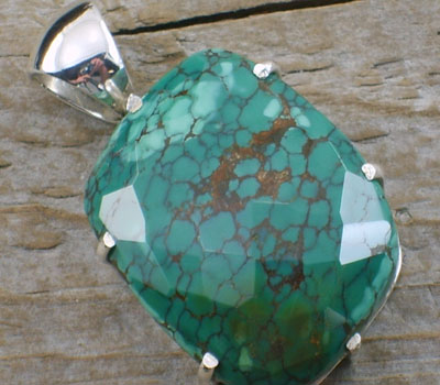 Pendant Turquoise Faceted w/ Brown Matrix